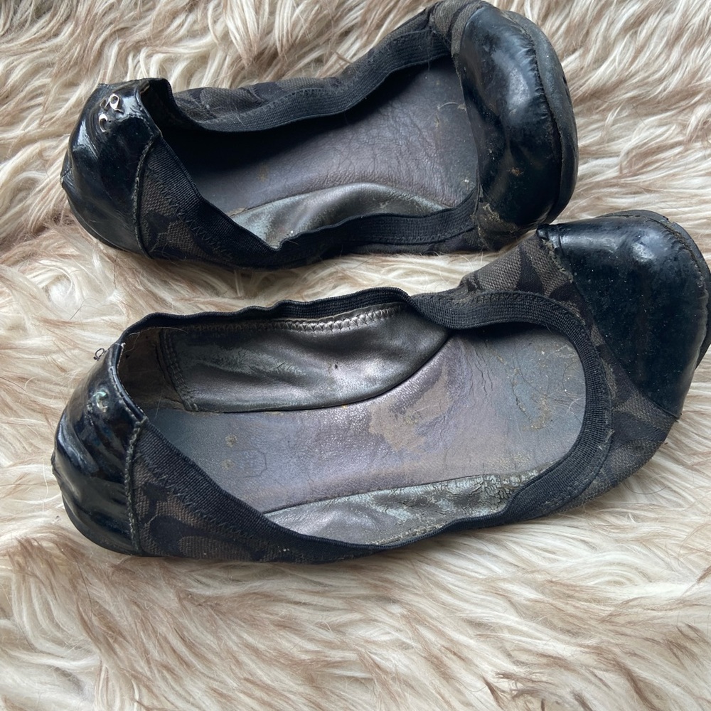Coach Black Leather Ballet Flats: USED/PRE-OWNED/WELL WORN/OLD